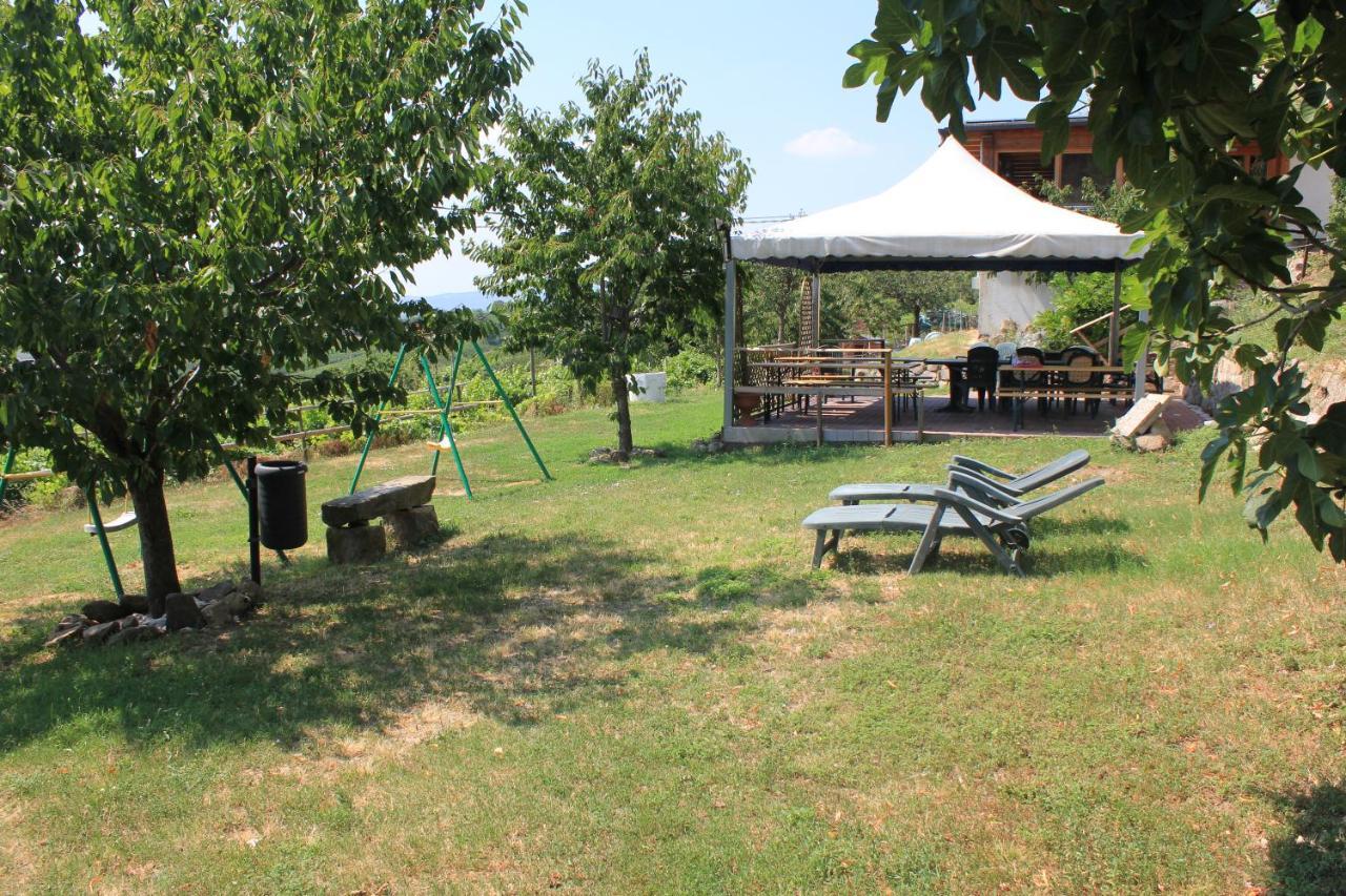 Вилла Agriturismo La Roccia Vo Экстерьер фото